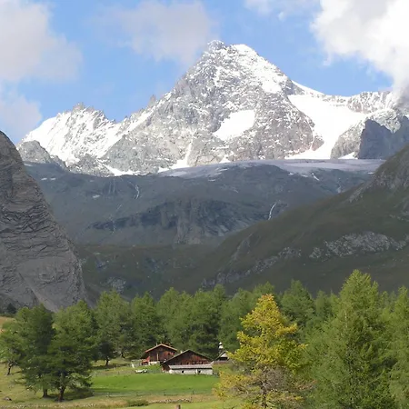 Otel Hohe Tauern 3*